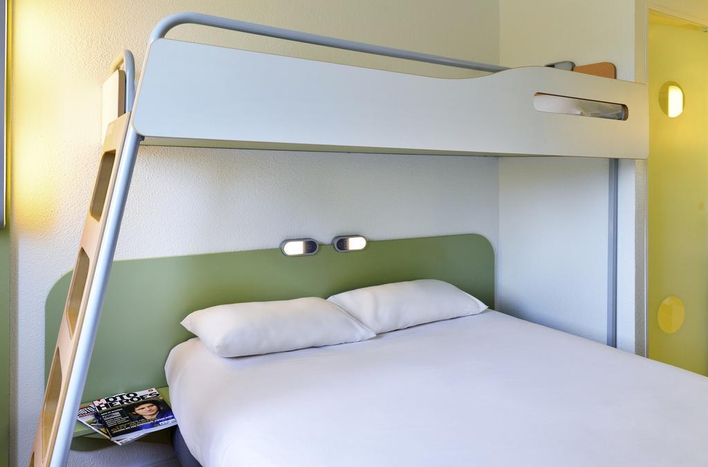 Ibis Budget Orleans Sud Comet Bagian luar foto