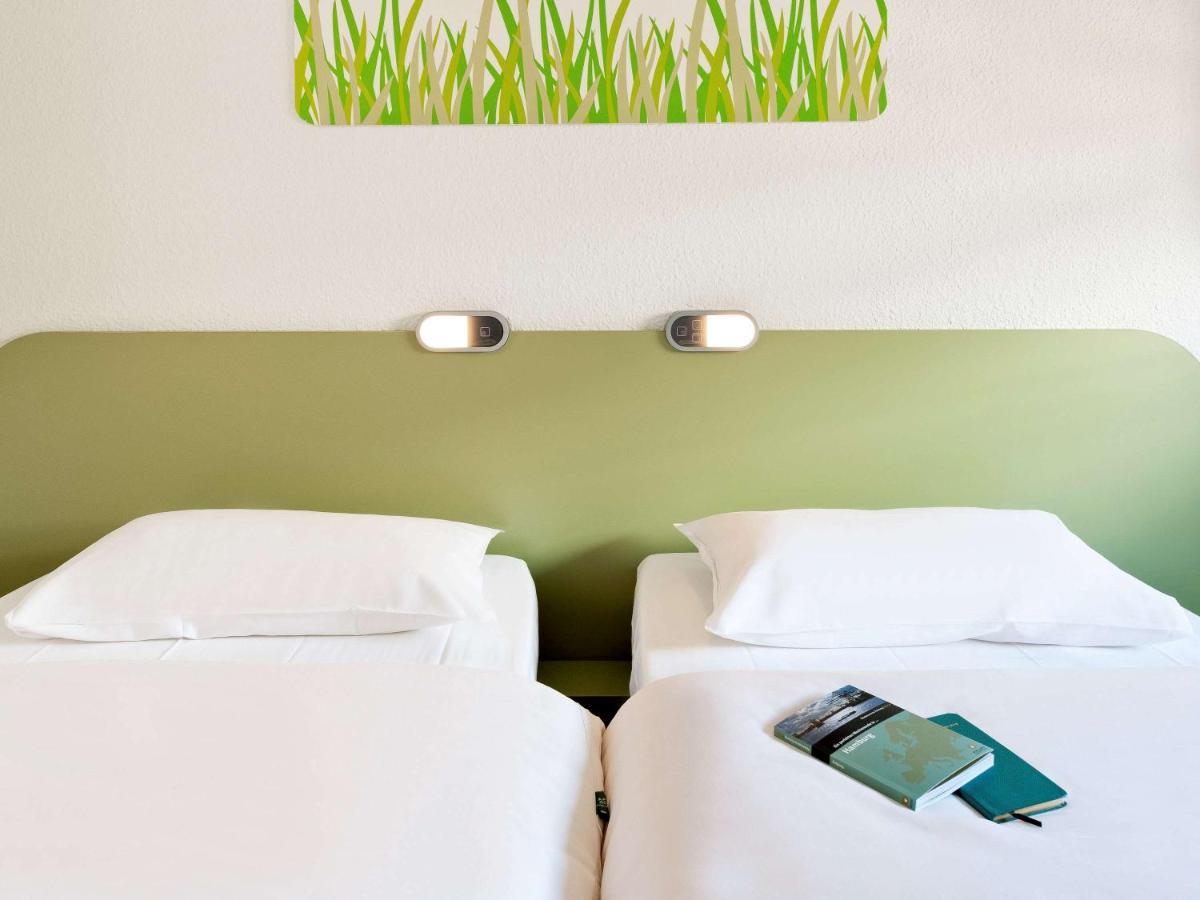 Ibis Budget Orleans Sud Comet Bagian luar foto