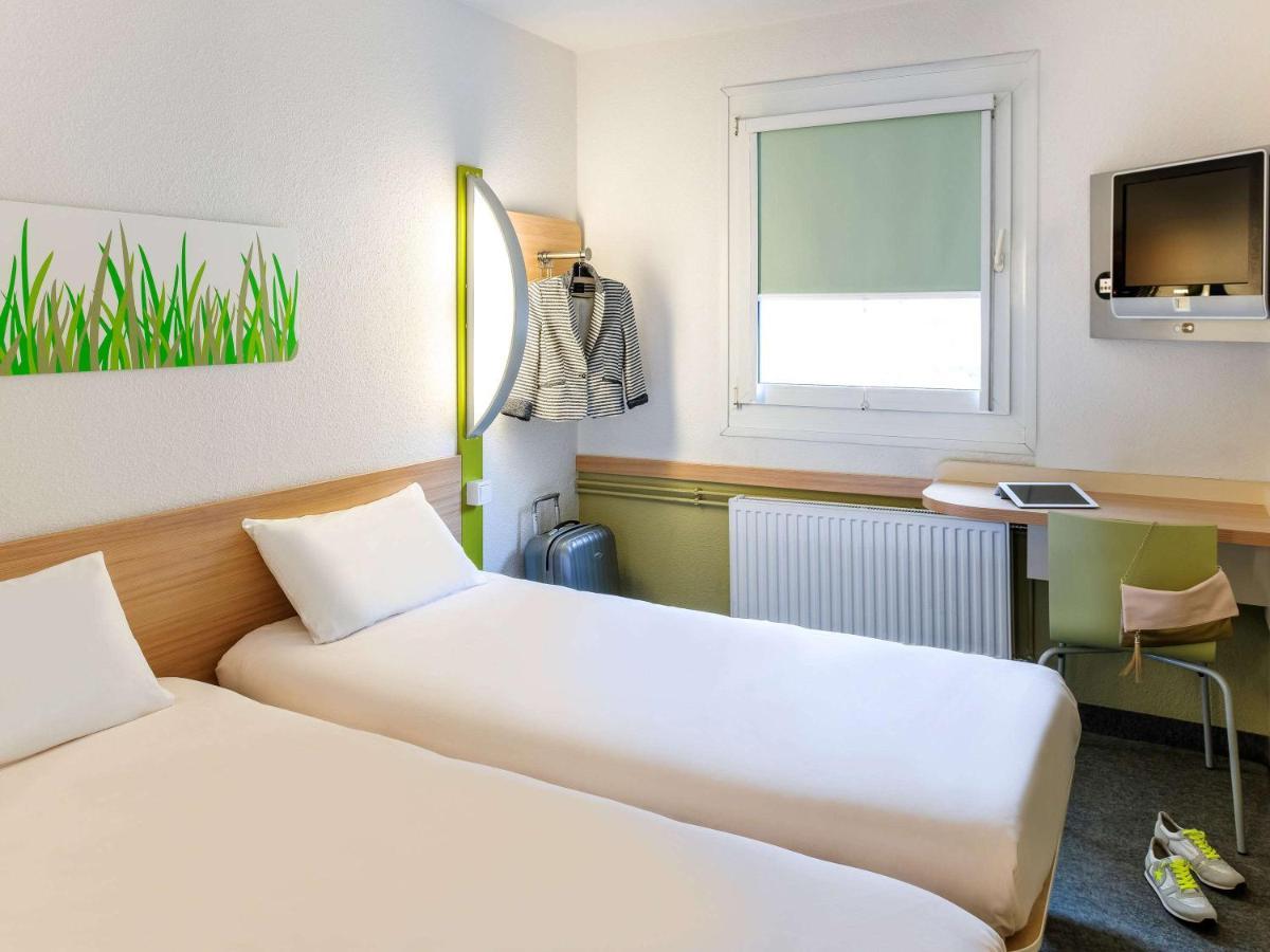 Ibis Budget Orleans Sud Comet Bagian luar foto